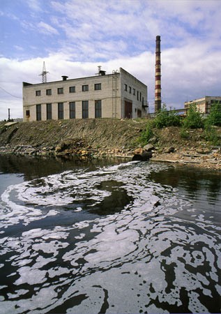 За 2012 год стало больше загрязнений водных объектов в РФ 