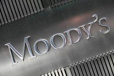 Агентство Moody's понизило рейтинг "Совкомфлота" на одну ступень - до "Ba2" со стабильным прогнозом