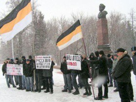 Формальное превышение числа митингующих - не основание для штрафа организатора, решил КС