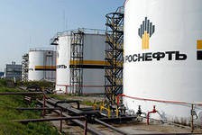 Около 5 млрд. рублей заплатит "Роснефть" за 12 лицензий разработок на шельфе