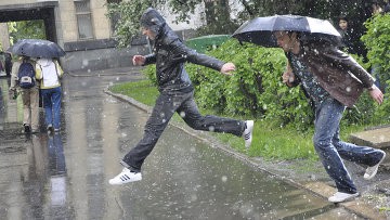 Дожди и грозы ждут Москву в пятницу