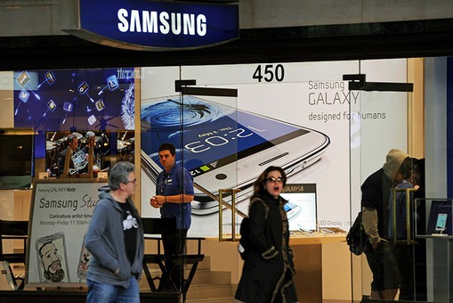 Samsung готовит презентацию нового поколения смартфонов Galaxy S IV