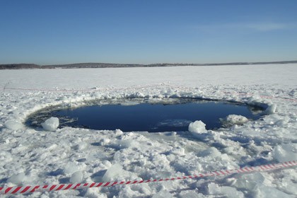 Мэр Чебаркуля призывает помочь поднять метеорит со дна озера