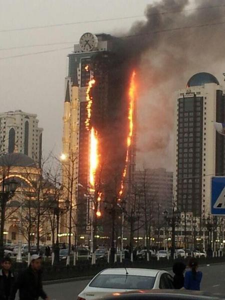 Пожарные локализировали пожар в "Грозный-Сити"  