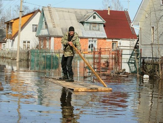 В 6 районах Саратовской области введен режим ЧС 