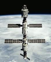 Космический корабль «Союз» с тремя членами экипажа долетел до МКС за шесть часов