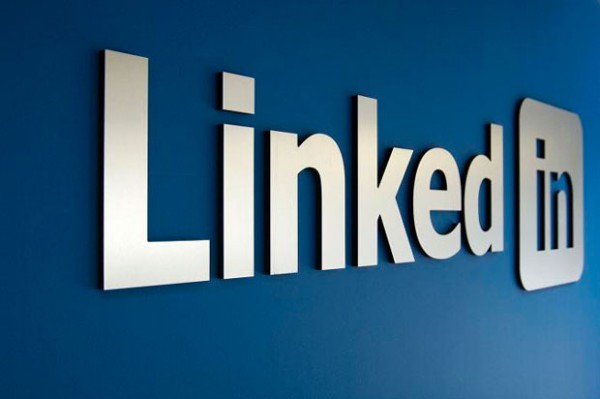 LinkedIn продает акций на миллиард долларов