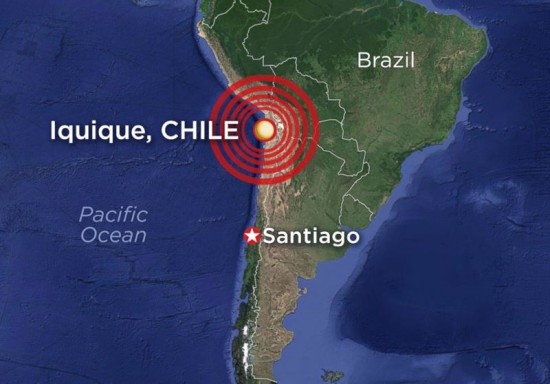 На Чили после мощного землетрясения обрушилась волна цунами