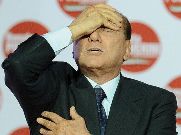 Сильвио Берлускони приступил к общественным работам в доме престарелых 