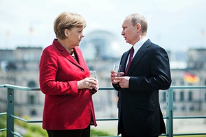 Путин и Меркель провели встречу по Украине.
