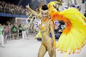 Дженнифер Лопес выступила на церемонии открытия чемпионата мира по футболу.