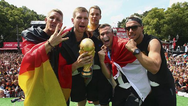 Германия привезла домой Кубок Мира.