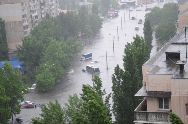 Последствия затопления Одессы, вызванного ливнем, ликвидированы 