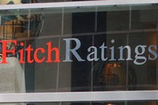 Fitch снизило рейтинги крупнейших банковских групп Японии на ступень - до "A-" Fitch снизило рейтинги крупнейших банковских групп Японии на ступень - до "A-"