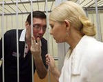 Суд отклонил требование оппозиции о внесении Тимошенко и Луценко в избирательный бюллетень