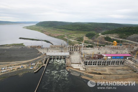 Скорость наполнения водохранилища Богучанской ГЭС повысилась до 15 см в сутки 