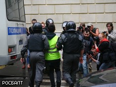 Задержаны трое подозреваемых в нападении на полицейских в столичном общежитии